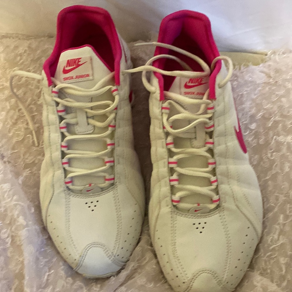 Nike Shox Junior Running Shoes White Pink